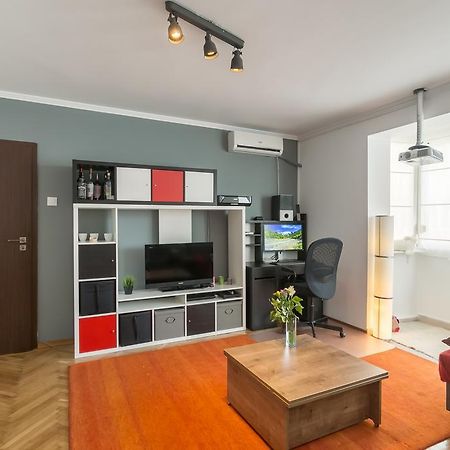 Cosy Central Apartament Apartment Букурещ Екстериор снимка